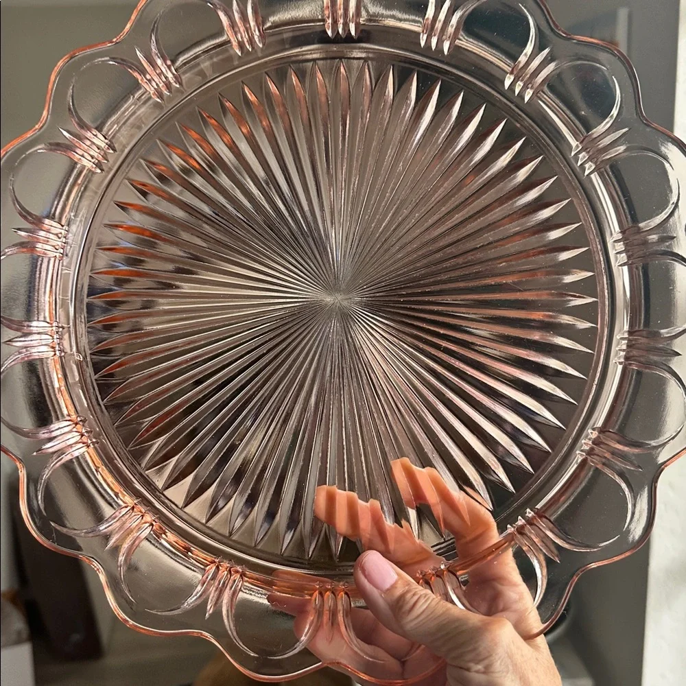 Vintage 13 inch large Anchor Hocking Pink Depression Glass Reticulated Server - Picture 9 of 11